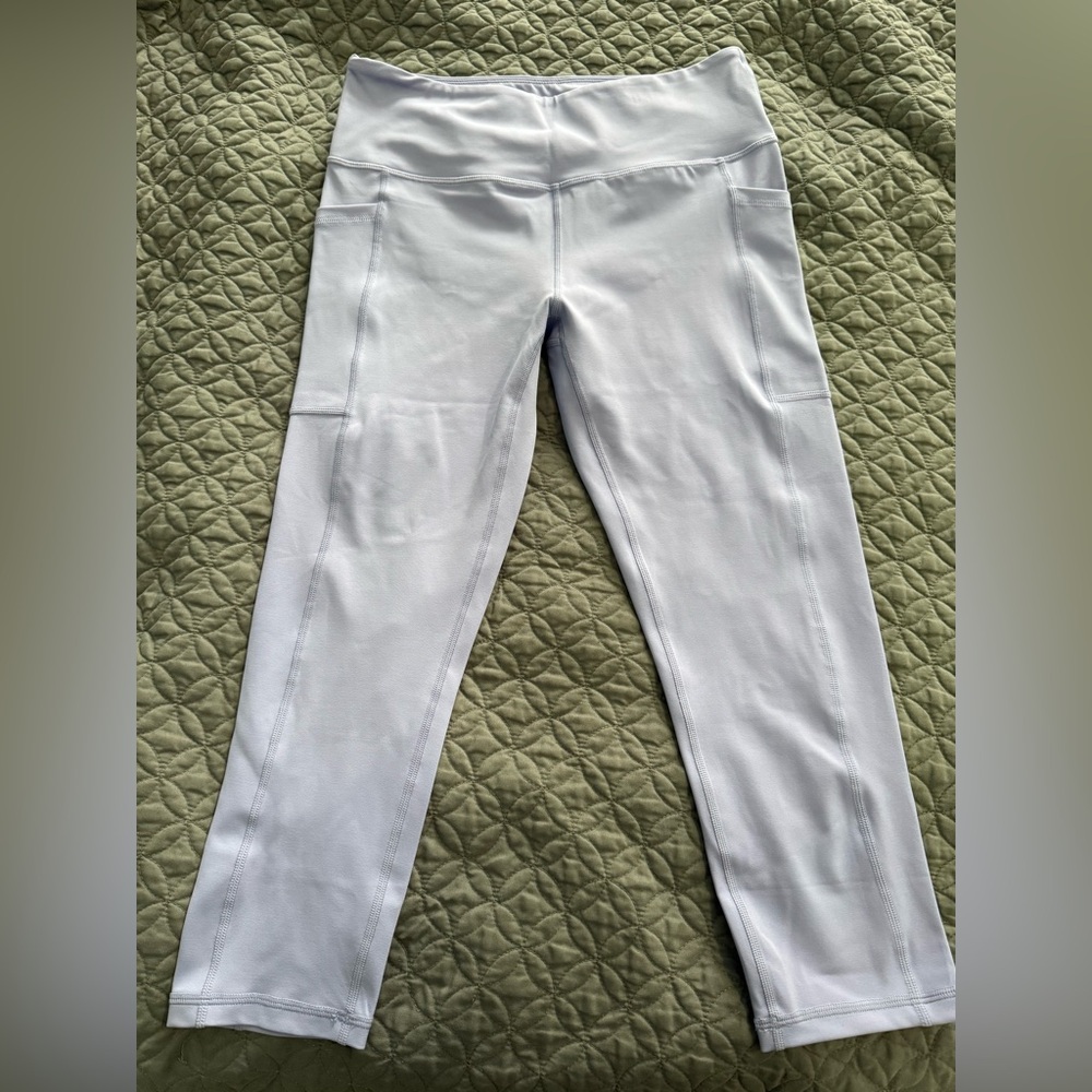 Constantly varied gear capris size medium